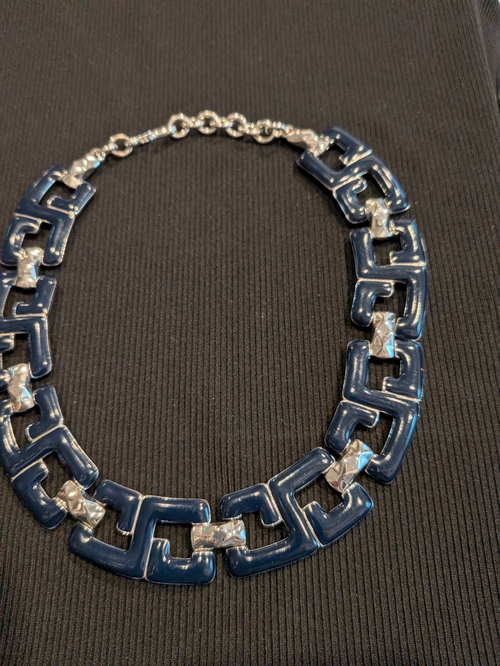 B5:1980s Monet Vintage Navy Blue Enamel Greek Key Link Necklace And Silver Tone